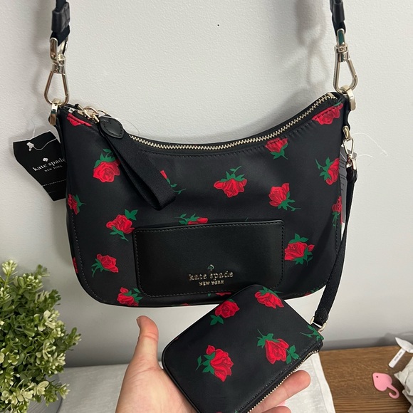 NWT Kate Spade New York Chelsea Rose Toss Printed Crossbody Bag - Black Multi - Picture 15 of 16